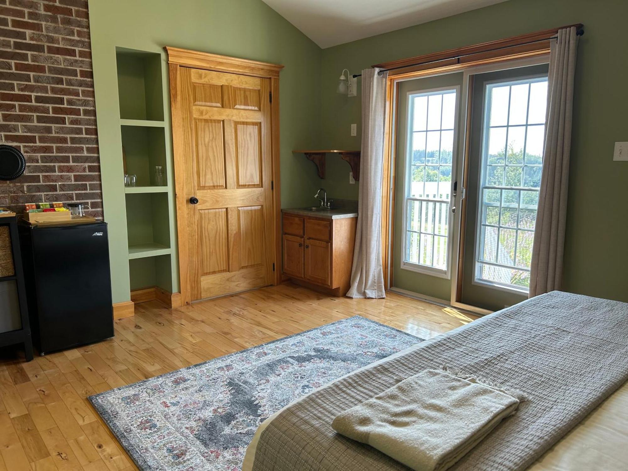 Tides Inn Guest Suites Halls Harbour Exteriör bild