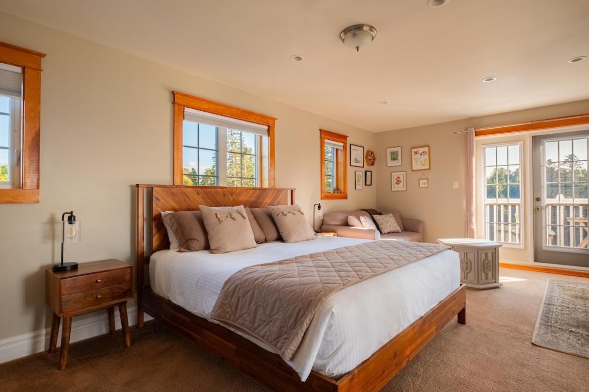 Tides Inn Guest Suites Halls Harbour Exteriör bild